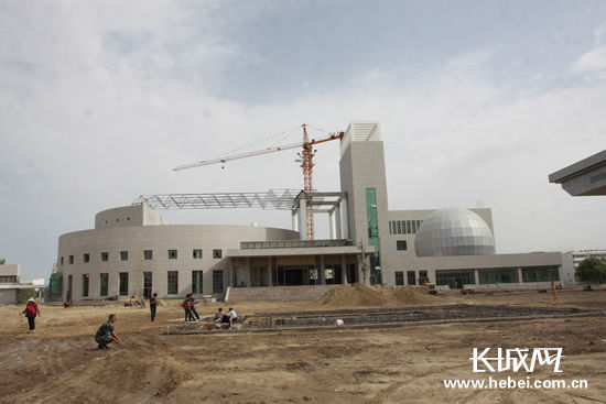 ξ��h�ӱ�Ⱥ���Ļ��Ƽ��w�����(d��ng)���ĵ�ʩ���F(xi��n)�����L�ǾW(w��ng)