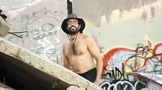 �������¿��_˹�ݰ��������и��������ο���ǰ�ڸ��m����ɽ�������@ɢ���r�l(f��)�F(xi��n)һ����ֵ�ɽ������(d��ng)����������һ̽�����r�����澹Ȼ�Z��һ���������w����������ӵ����������ñ��������ӸZ��