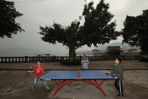 �f����Ƭ���M(f��i)�����һȺ80��լ�С�Óլ��