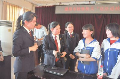 (yng)ЙzԺ_չͷM(jn)У@(dng)