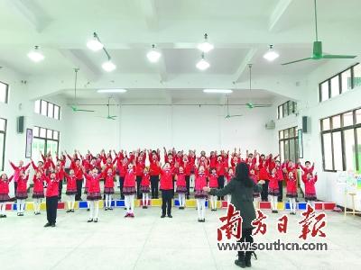 ���\���ڽM���ϳ��F(tu��n)�ČW(xu��)���M(j��n)���ž���