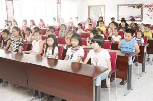 ÿ���󡰼�ɽ�֡�Сӛ��վ�������D��